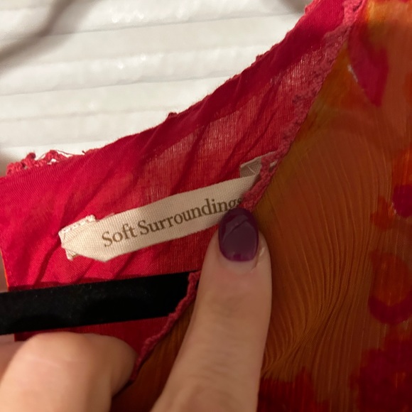 Euc Fall red and orange pattern  soft surroundings bell sleeve dress medium - Picture 2 of 7